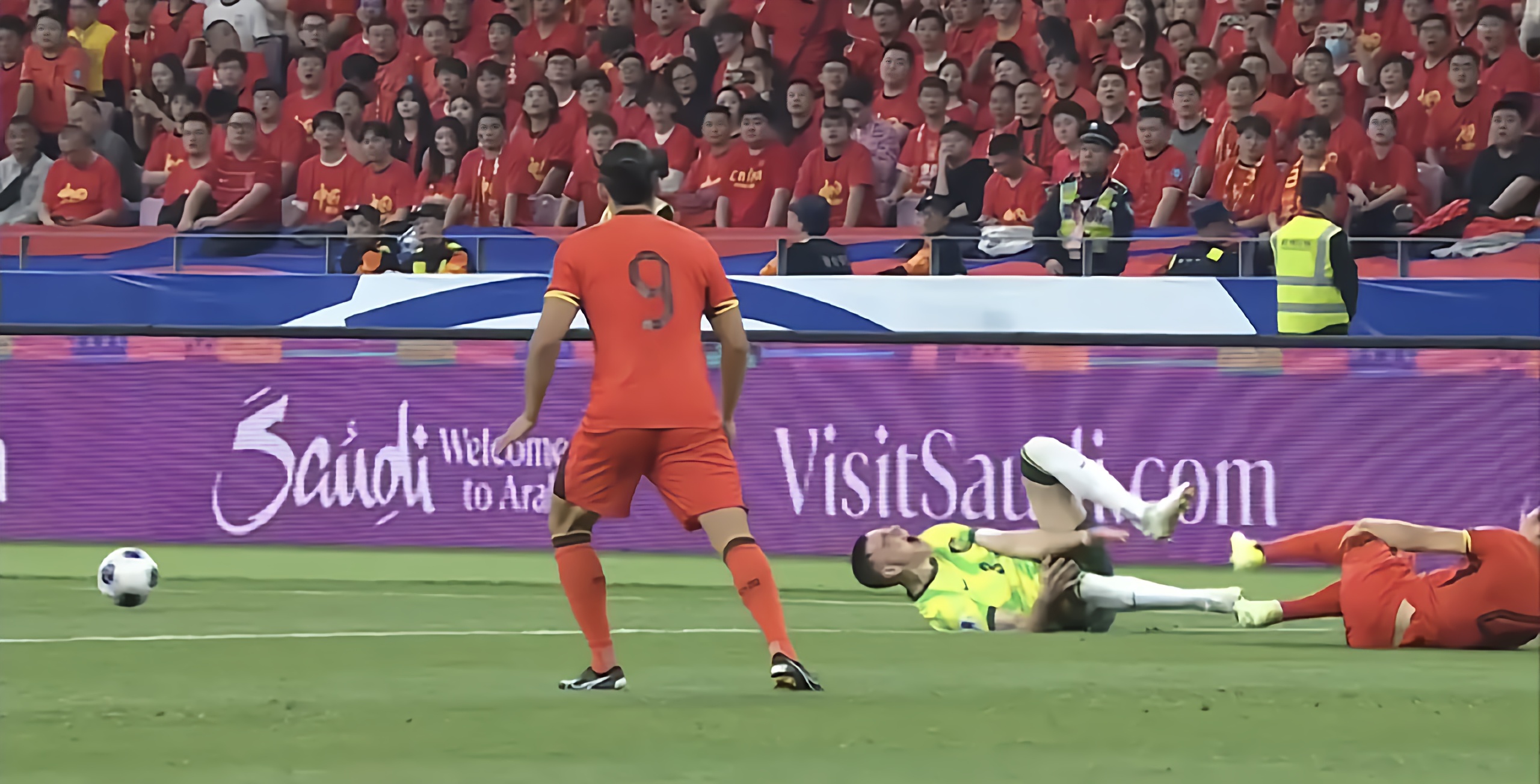 爆冷!拳击强队意外出局震惊全场的简单介绍 爆冷!拳击强队意外出局震惊全场的简单介绍