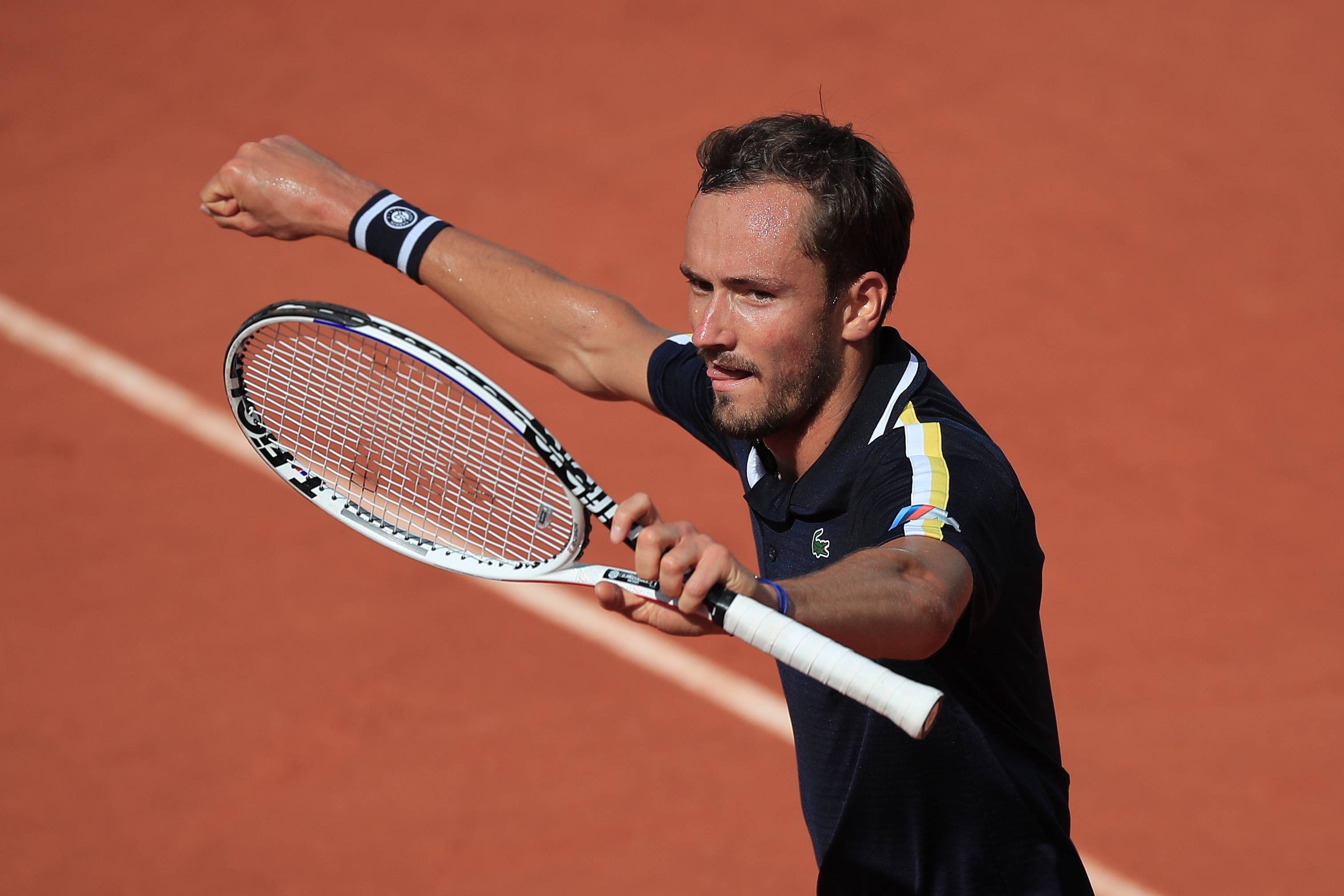 美网轻取法网,梅德韦杰夫统治全场 美网轻取法网,梅德韦杰夫统治全场