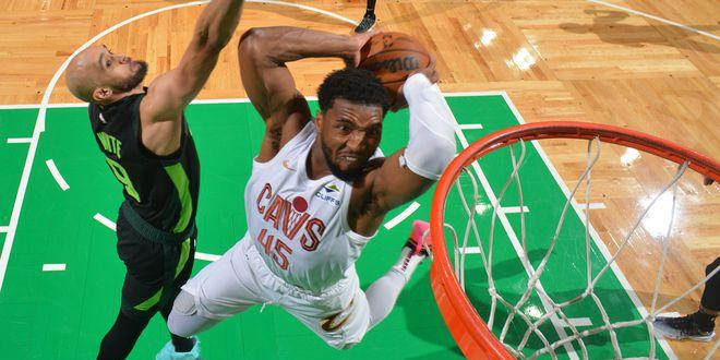 新疆队横扫公牛，塔图姆状态火热