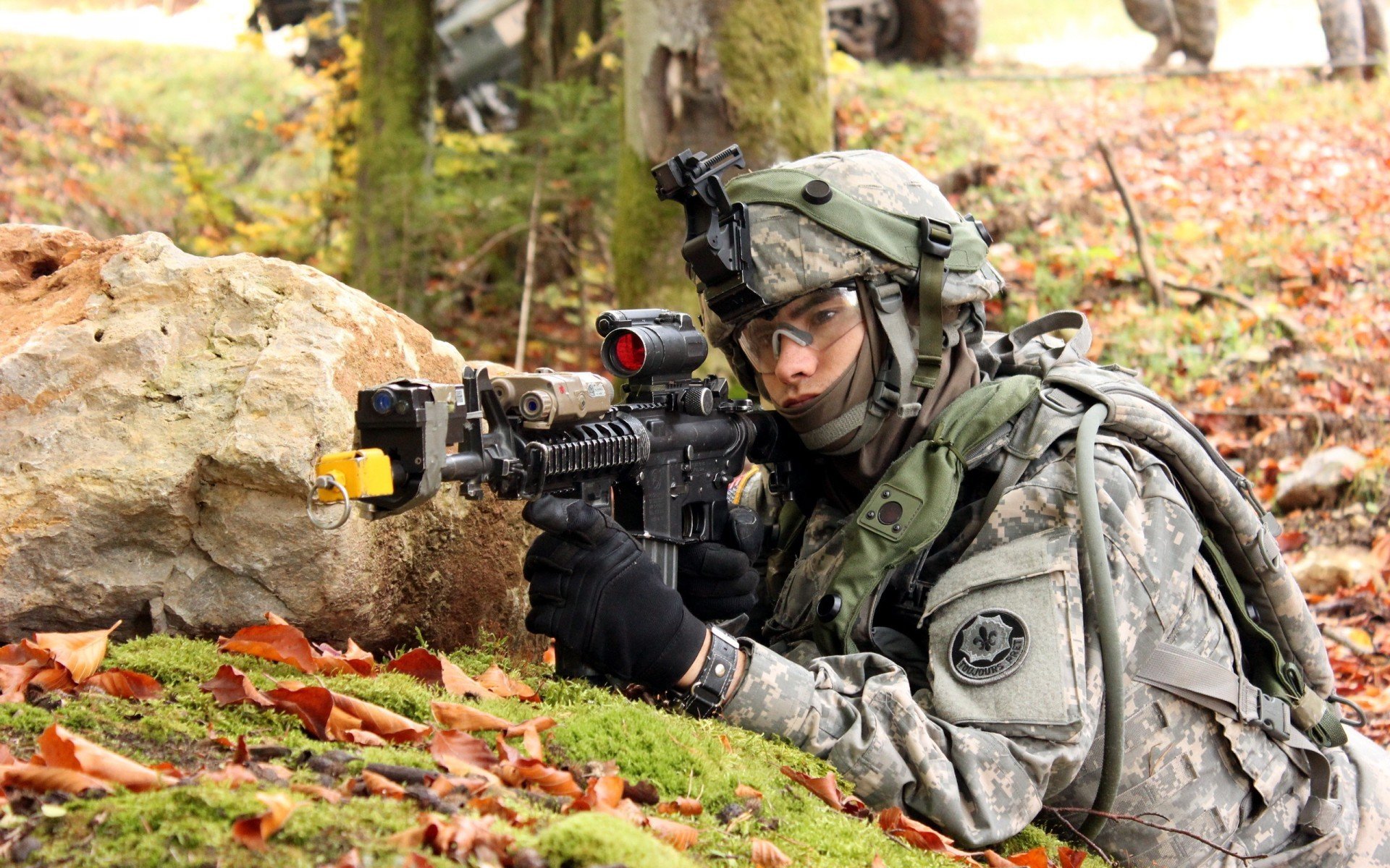 老王朝的余烬里，新王以手术刀般的突破切开黑夜—森林狼坚韧啃下掘金，詹姆斯点燃的不只是赛场