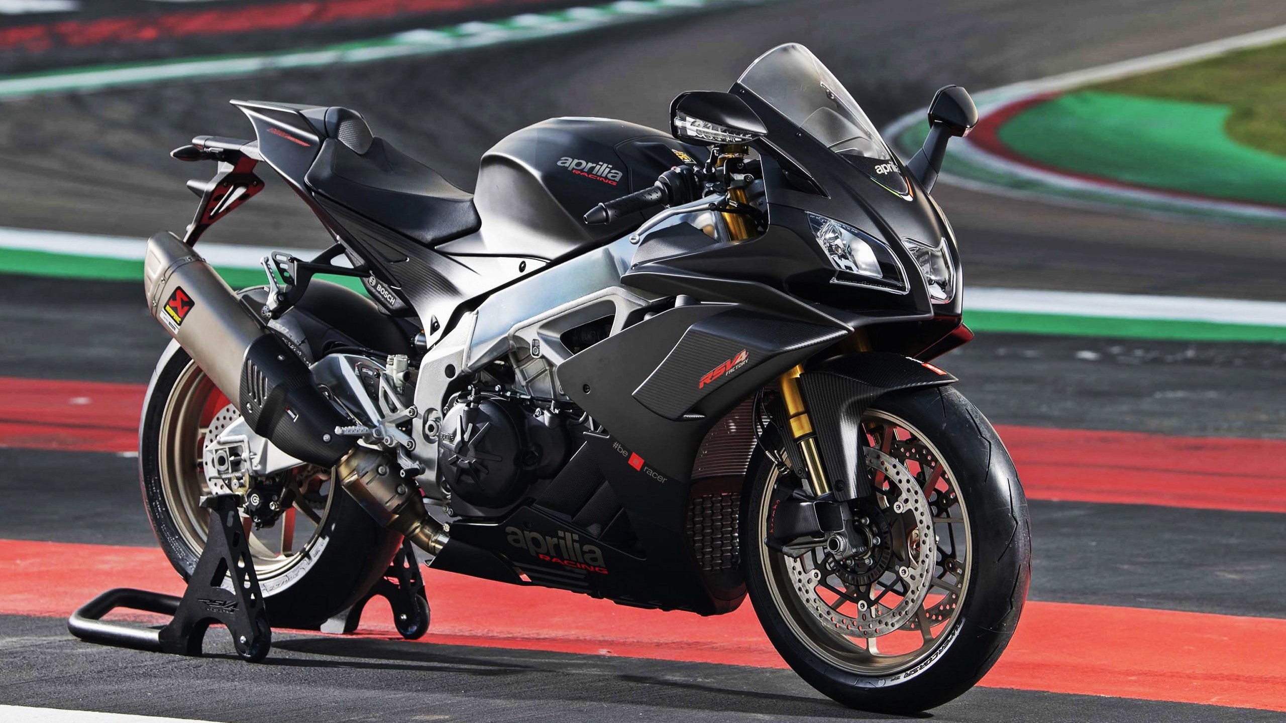 利拉德总决赛轰51分！爵士险胜巅峰骑士登顶